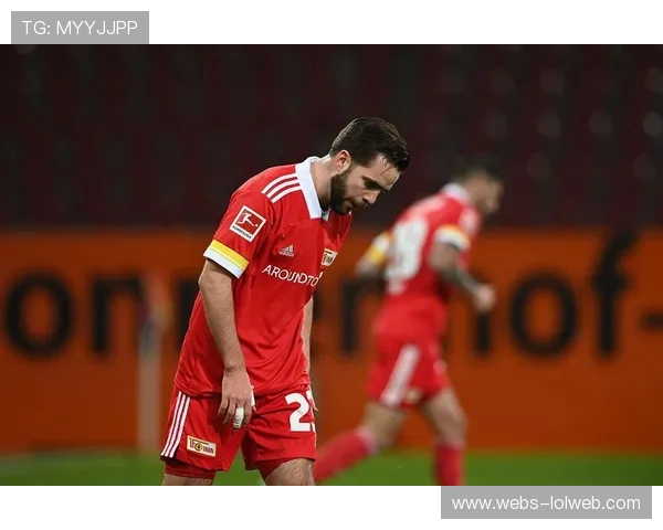 奥格斯堡0-2不敌勒沃库森，保级形势严峻